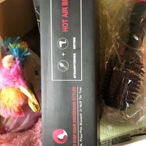 Hot Air Brush Brand new in Box. Still in plastic